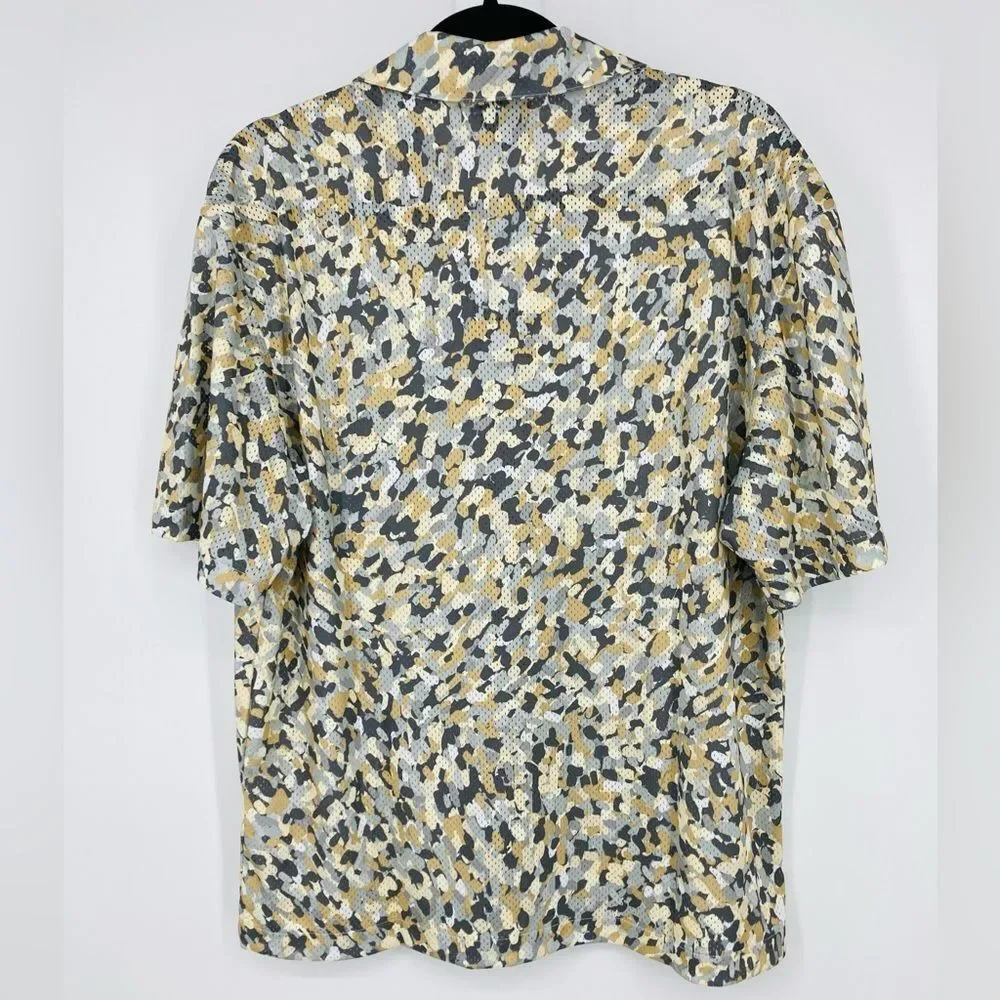 NWT Jordan Essentials Men’s Poolside Shirt M